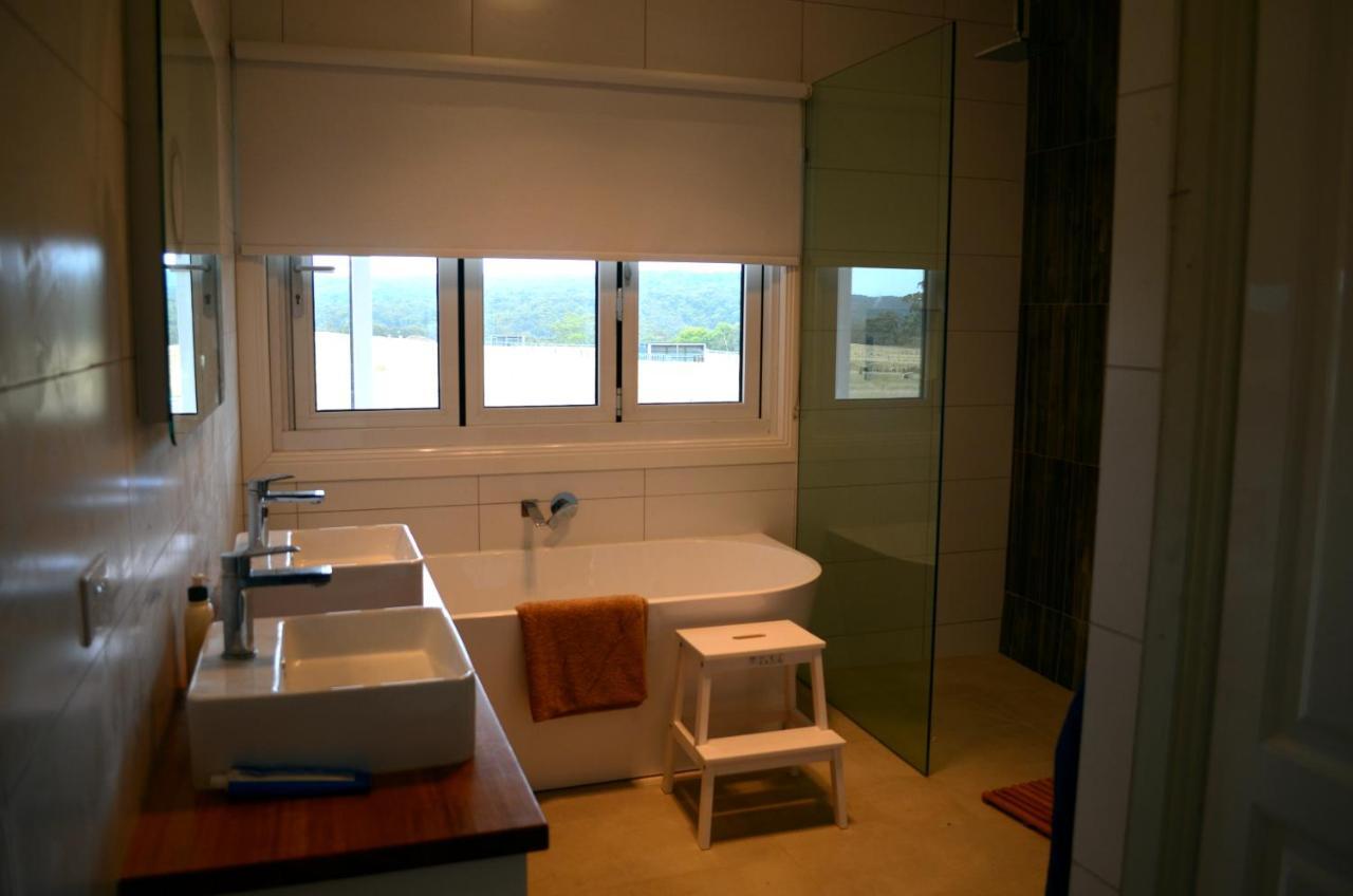 Bed and Breakfast Rooks Edge Гисборн Экстерьер фото